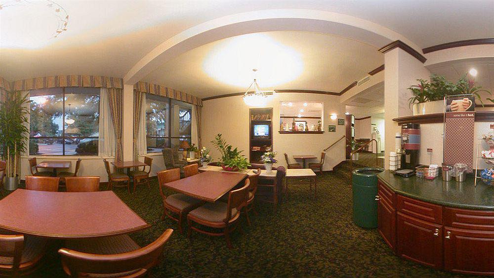 Hampton Inn & Suites By Hilton Moncton Eksteriør billede